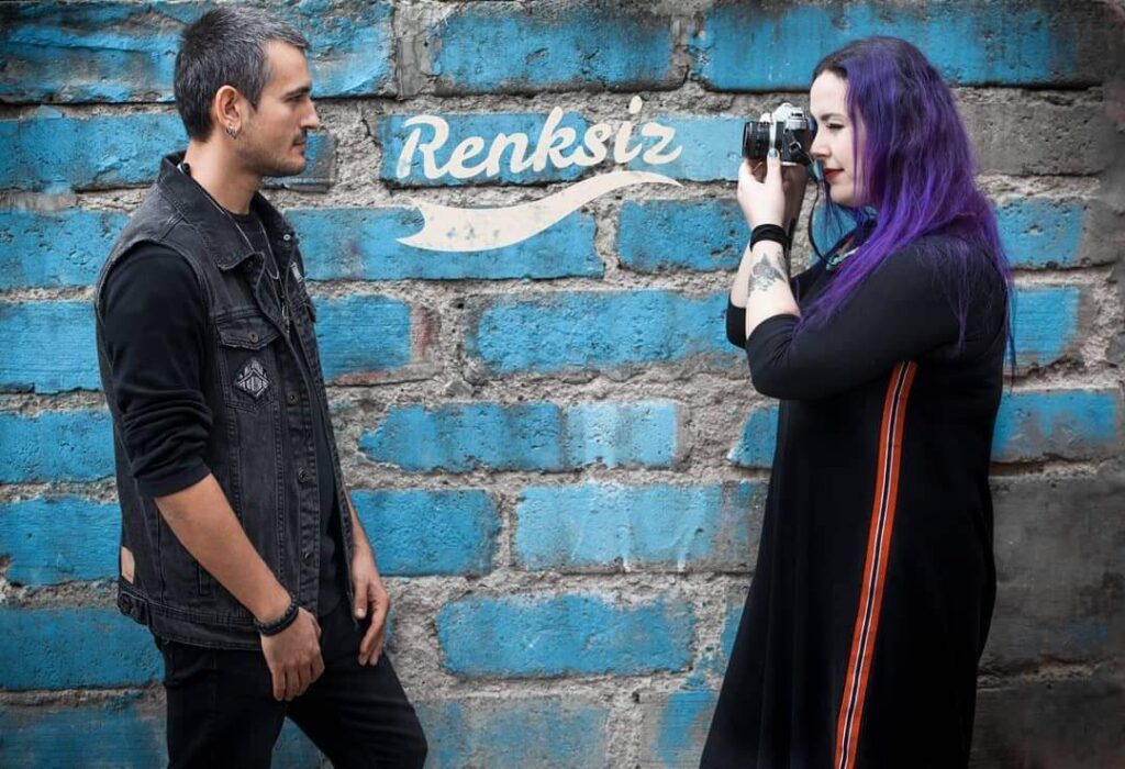 Renksiz